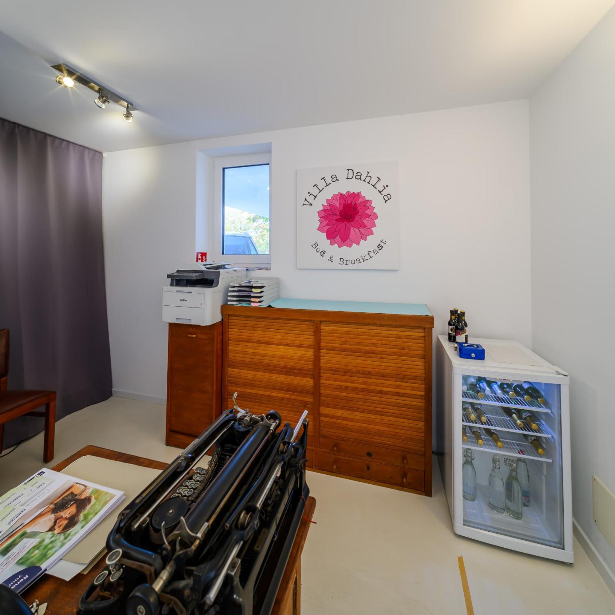 B & B Villa Dahlia Бакнанг Екстериор снимка